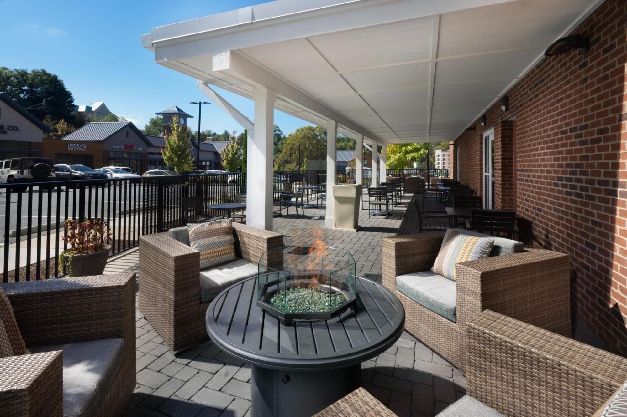 The Scenic Hotel At Biltmore Village Asheville Exterior photo
